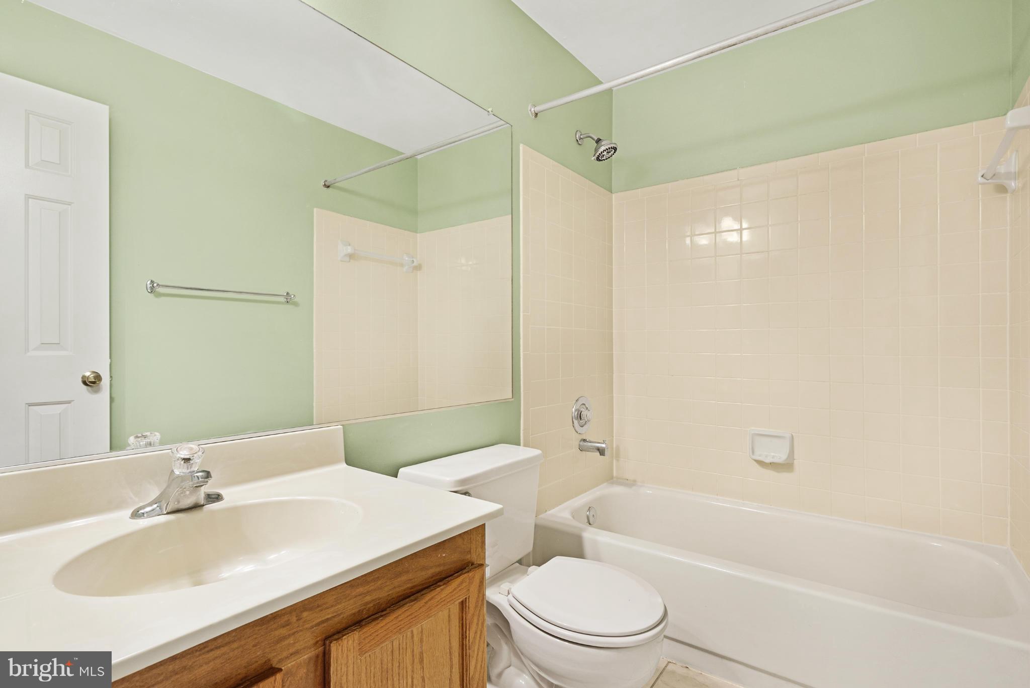 CLIFTON TOWNES - Residential