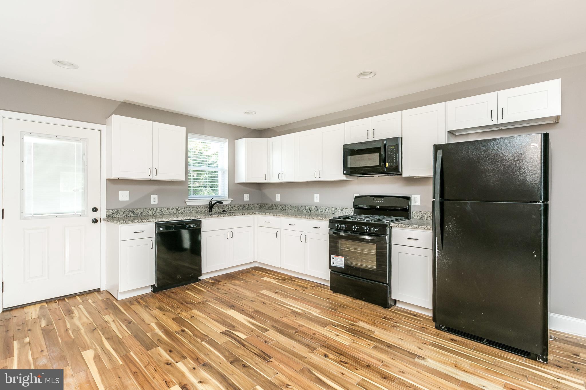 CARROLL-SOUTH HILTON - Residential Lease