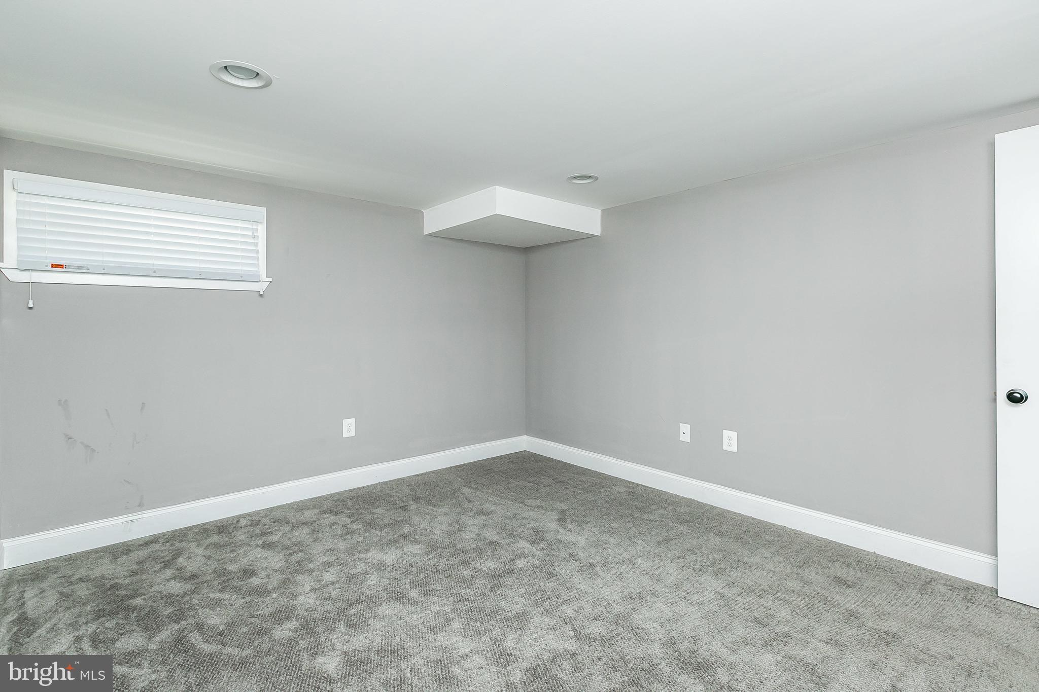 CARROLL-SOUTH HILTON - Residential Lease