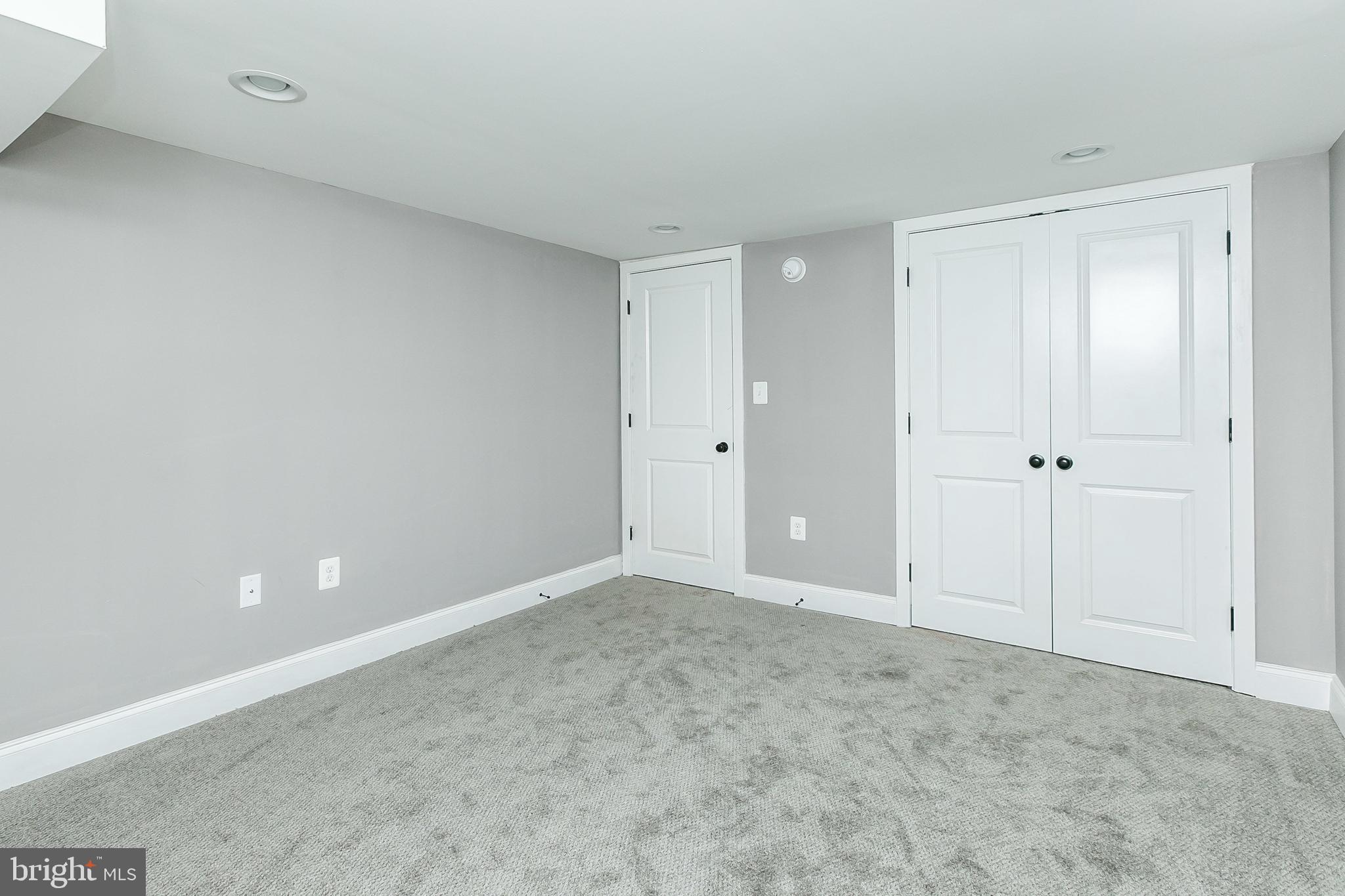 CARROLL-SOUTH HILTON - Residential Lease