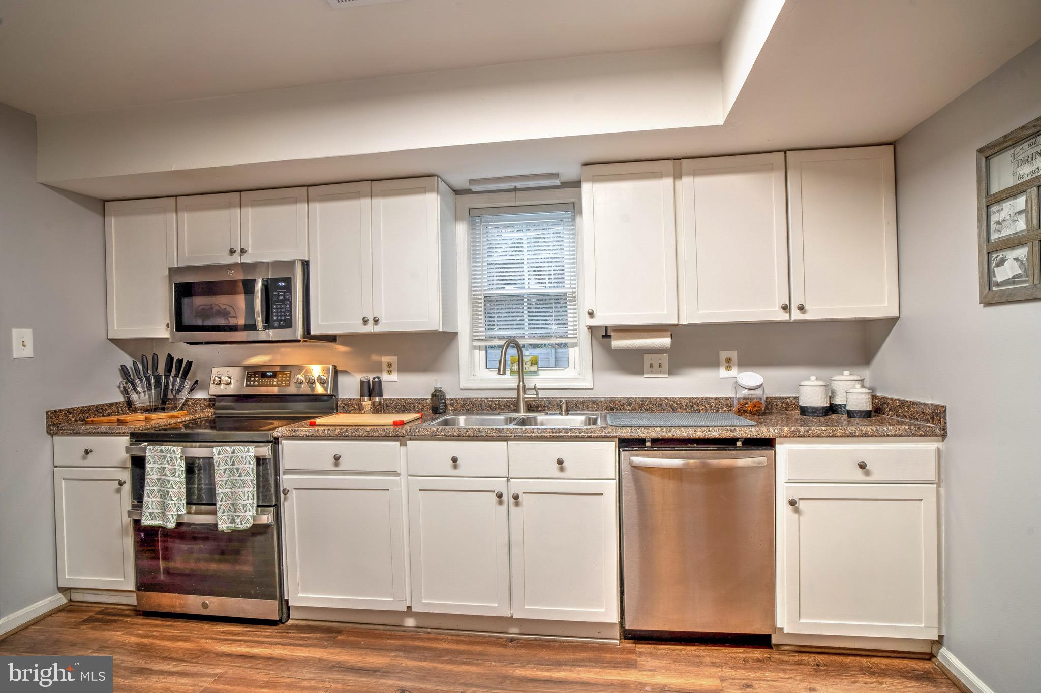 HICKORY RIDGE - Residential