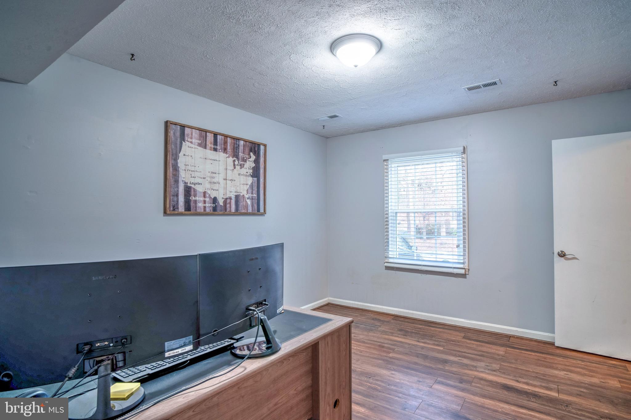 HICKORY RIDGE - Residential