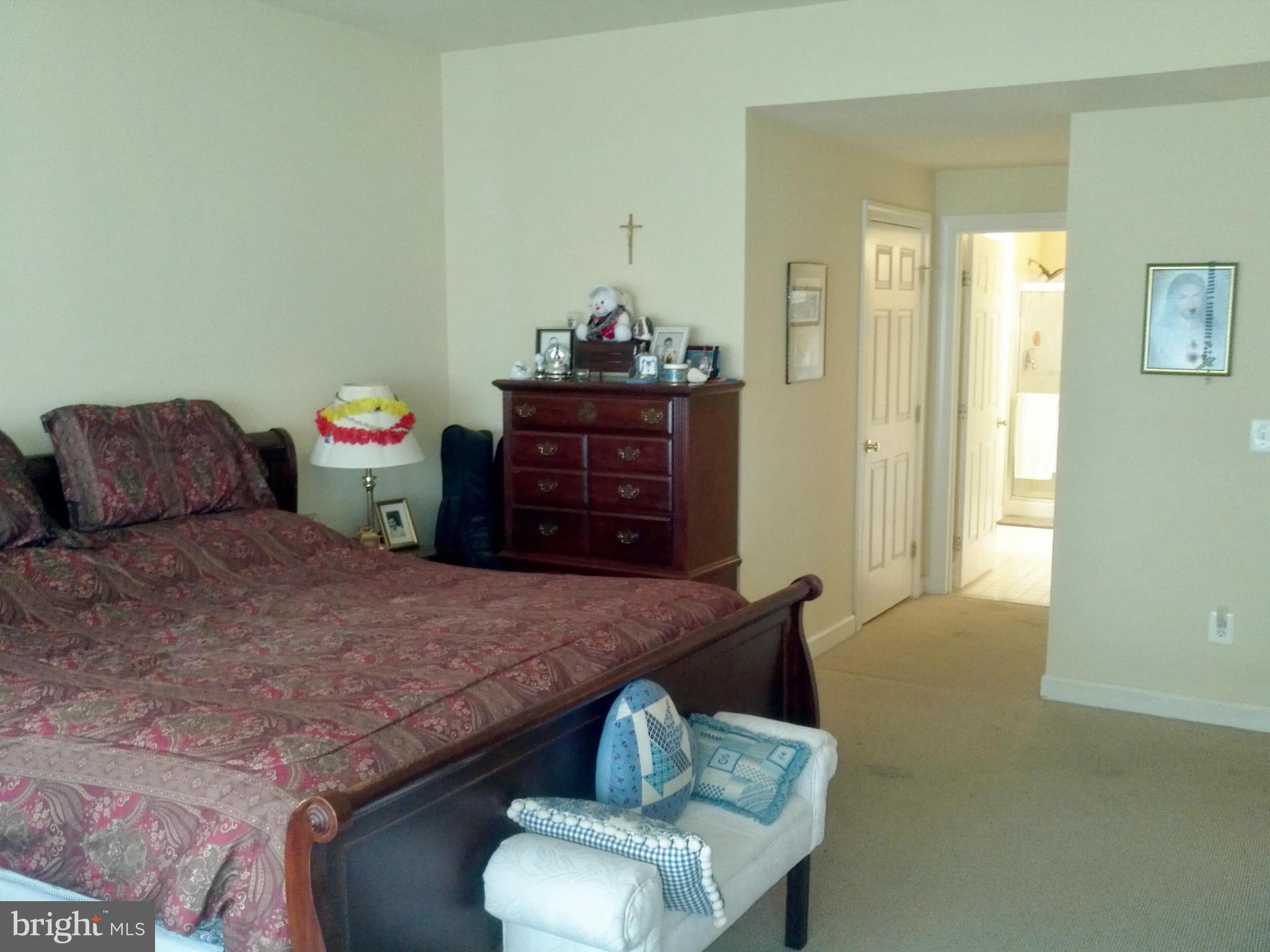 VIRGINIA OAKS - Residential