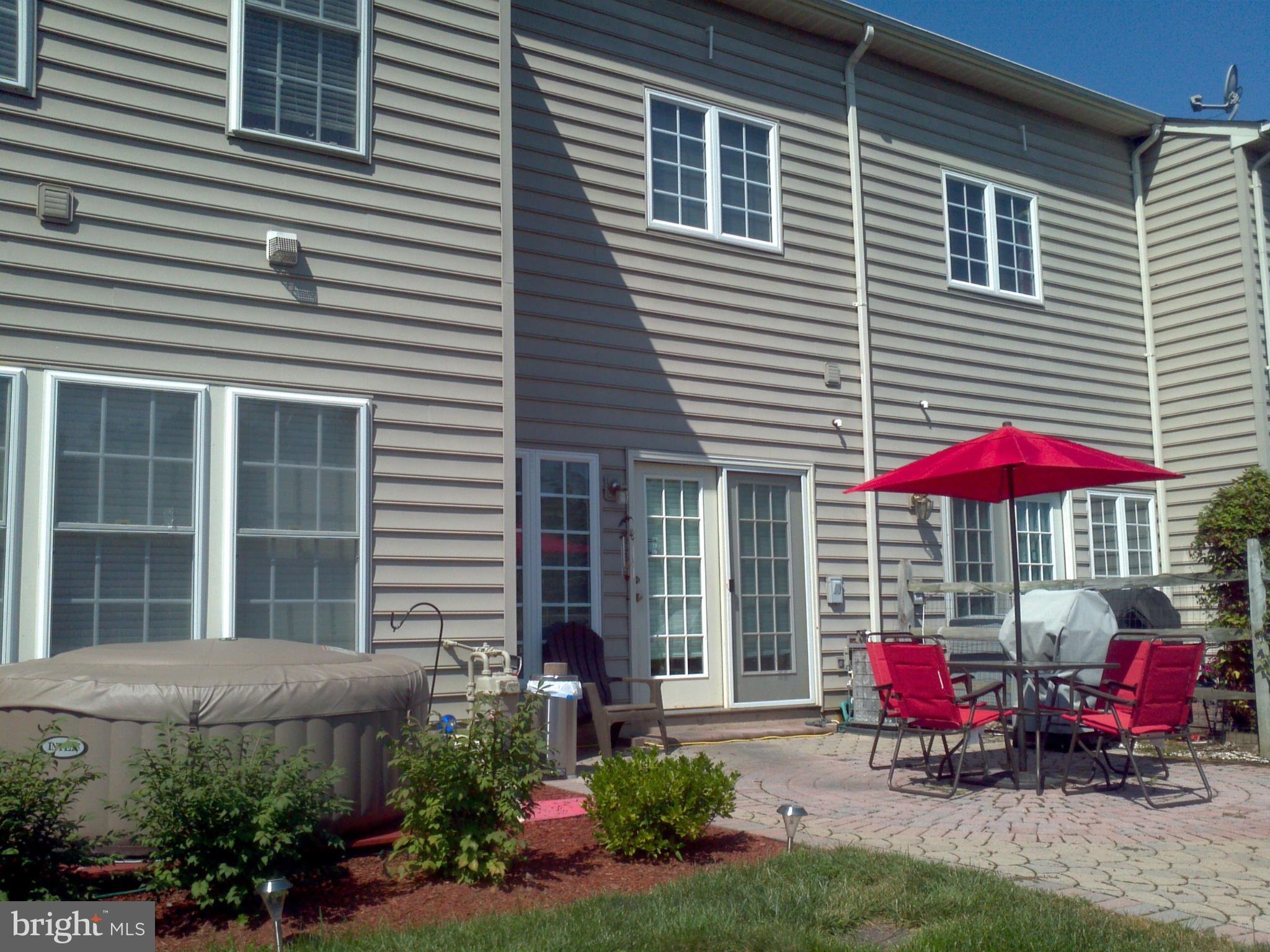 VIRGINIA OAKS - Residential