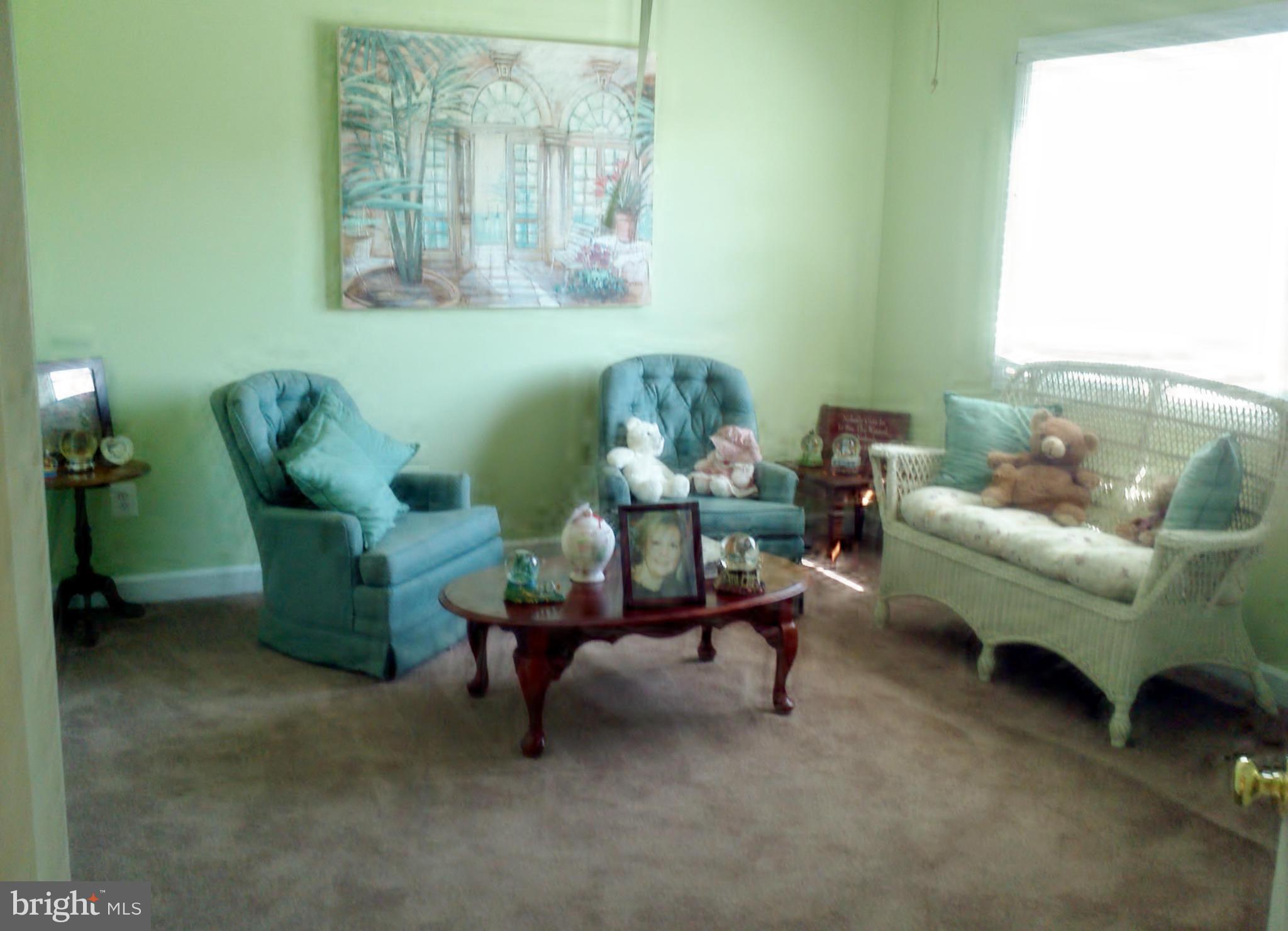 VIRGINIA OAKS - Residential