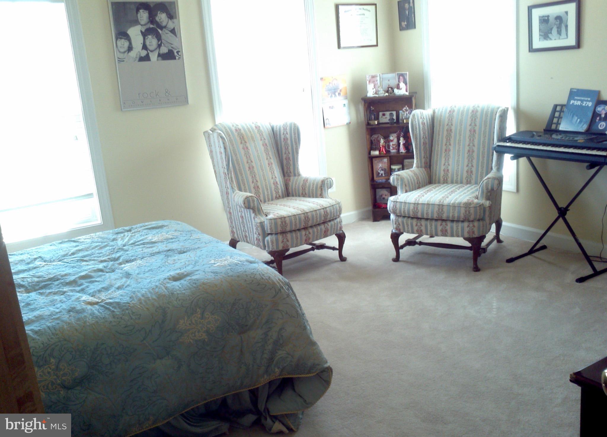 VIRGINIA OAKS - Residential