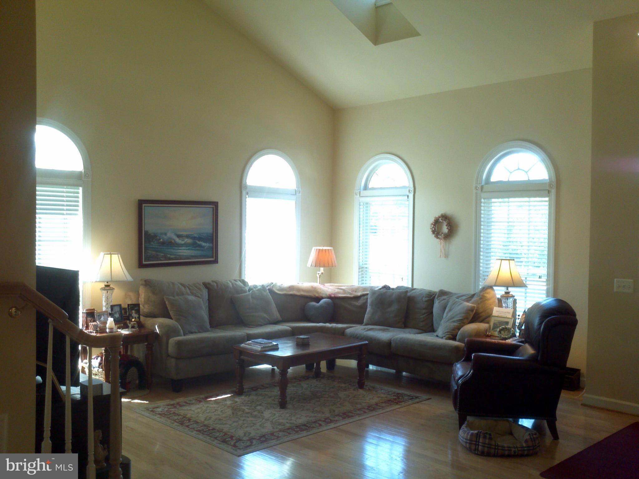 VIRGINIA OAKS - Residential