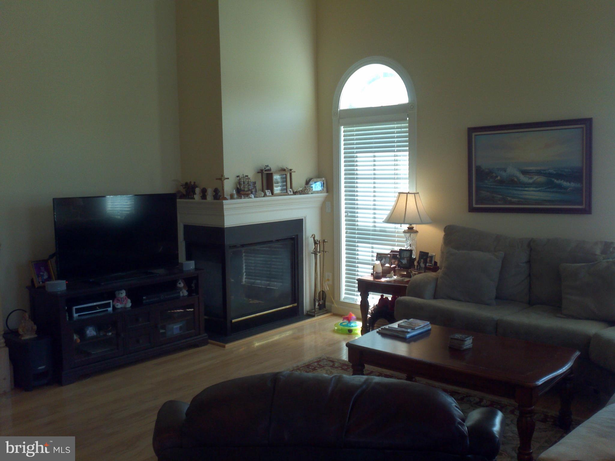 VIRGINIA OAKS - Residential