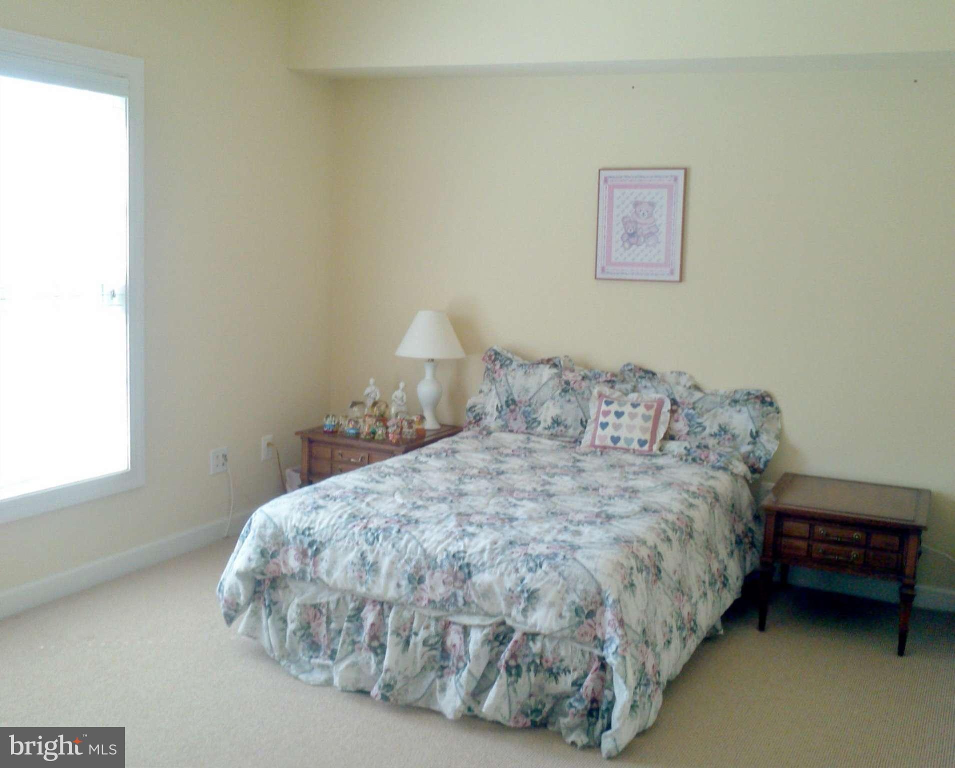 VIRGINIA OAKS - Residential