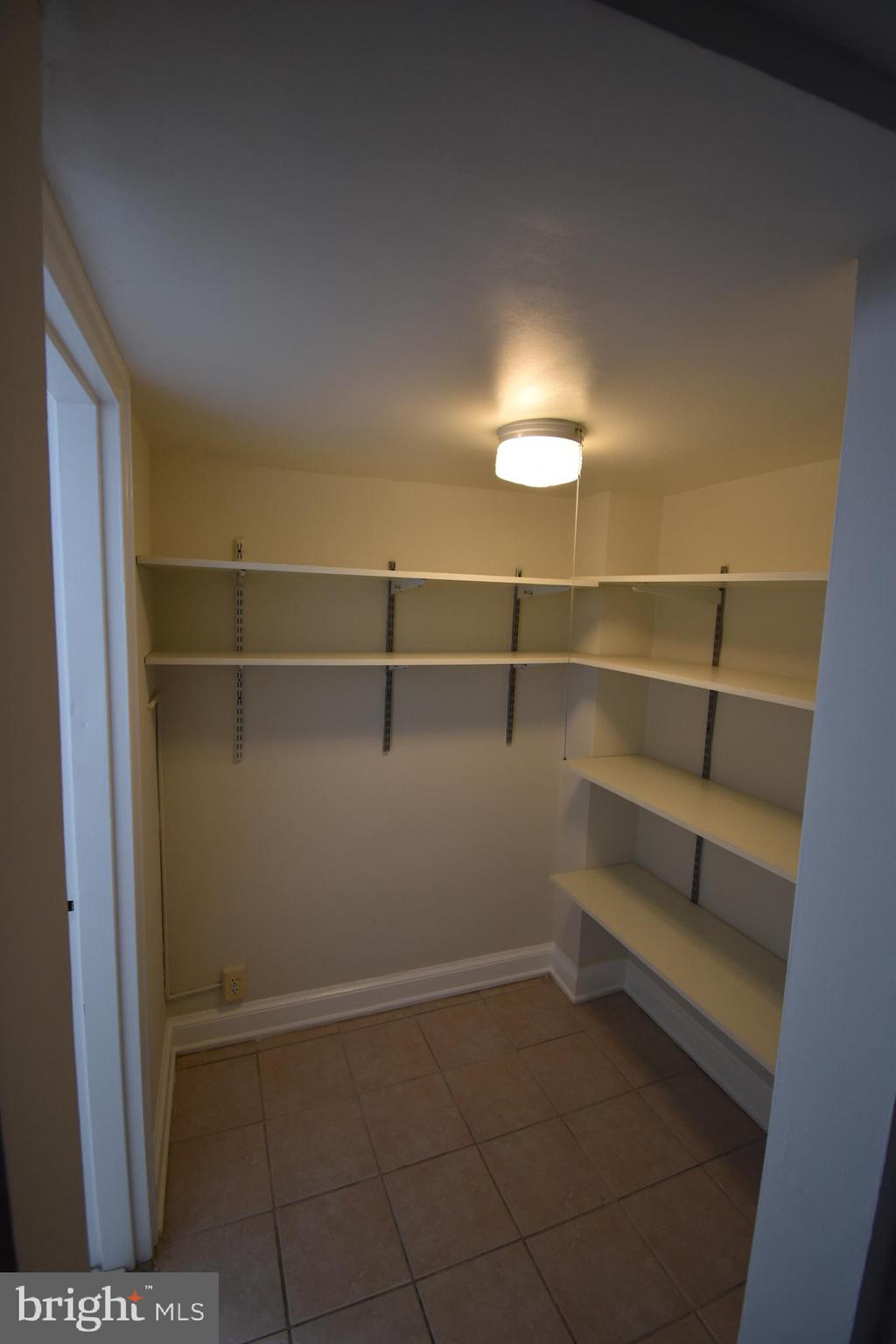 1565 N COLONIAL TERRACE 103-Z
