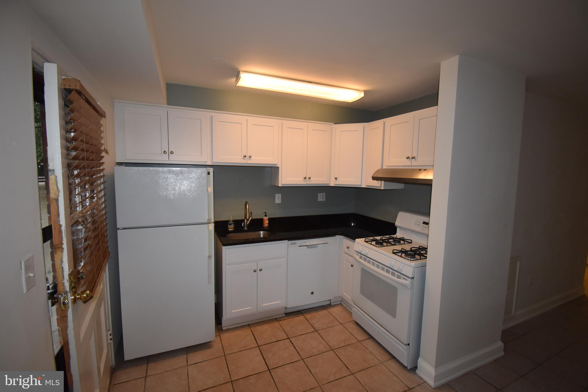 1565 N COLONIAL TERRACE 103-Z