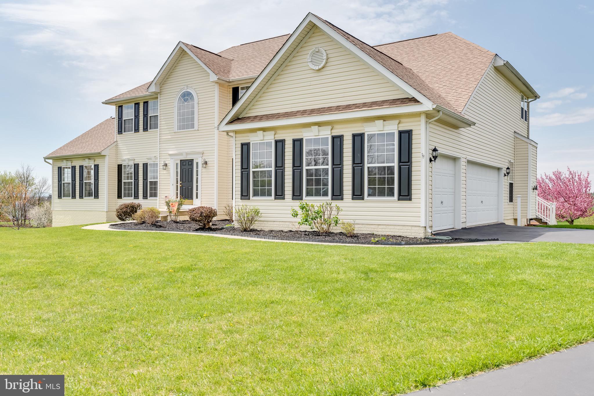 SPRUCE HILL ESTATES - Residential