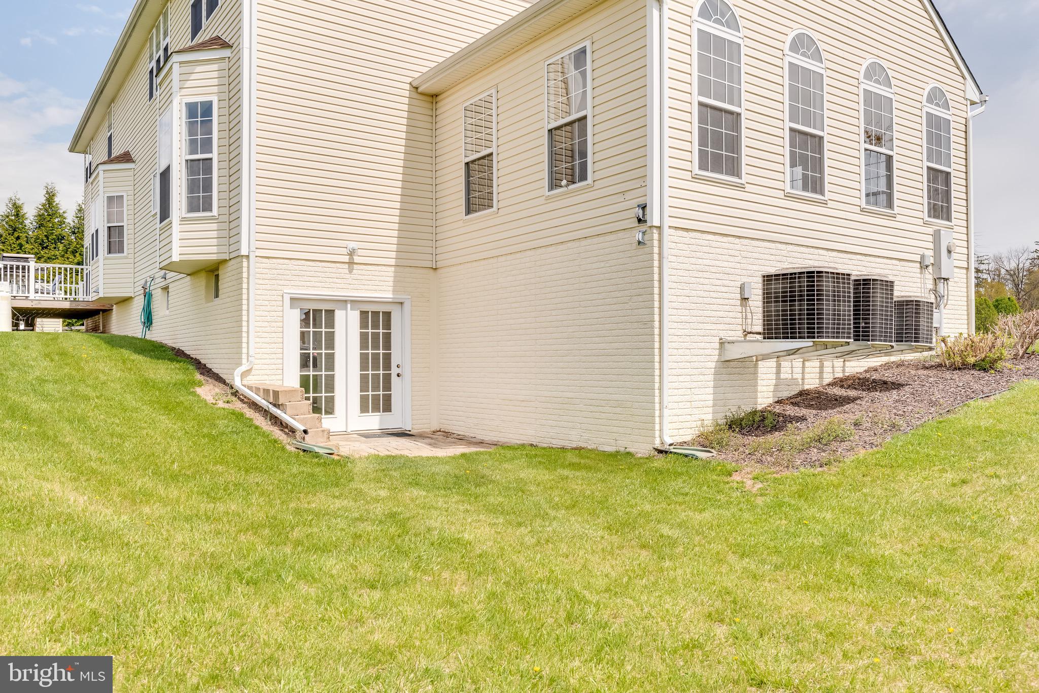 SPRUCE HILL ESTATES - Residential