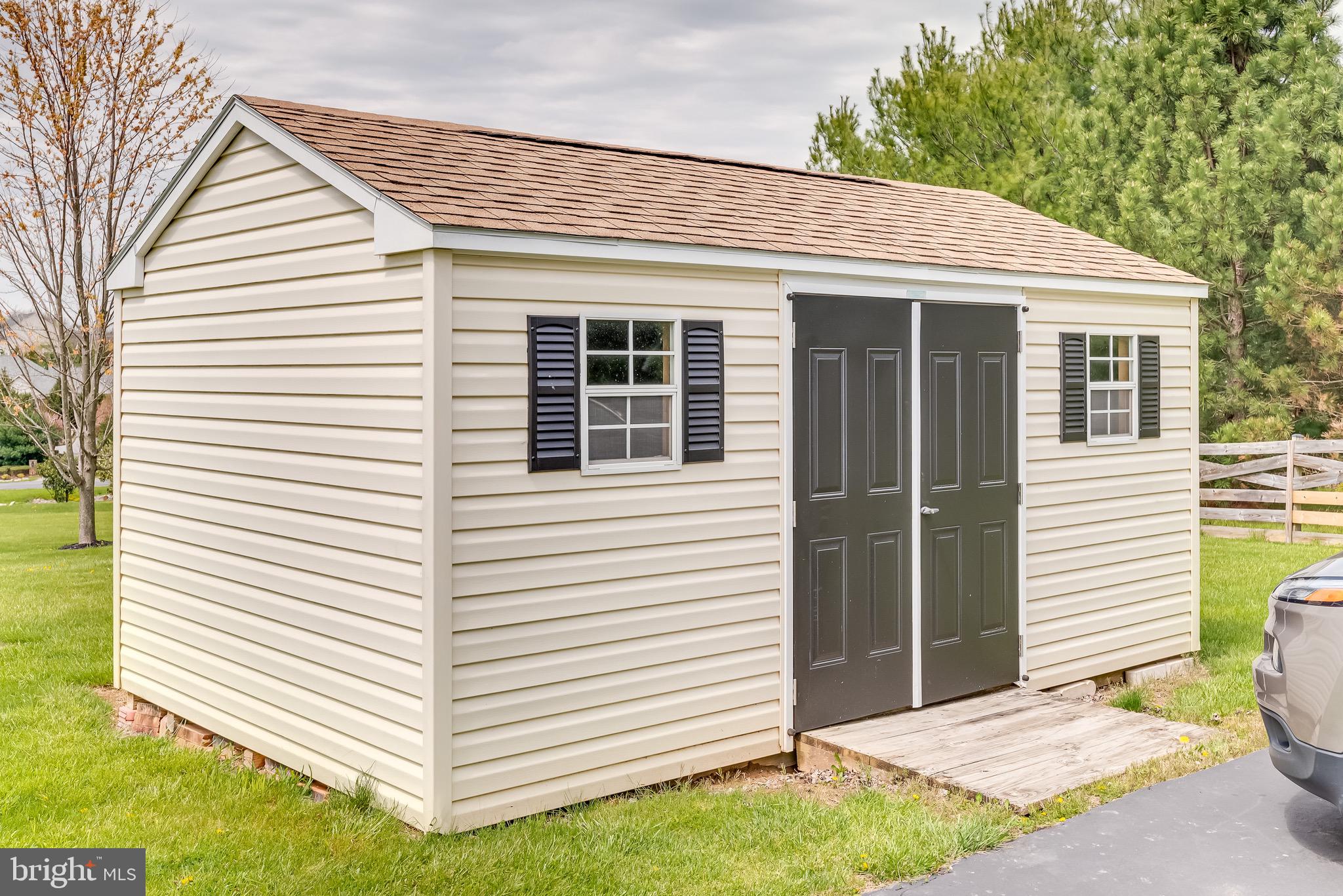 SPRUCE HILL ESTATES - Residential