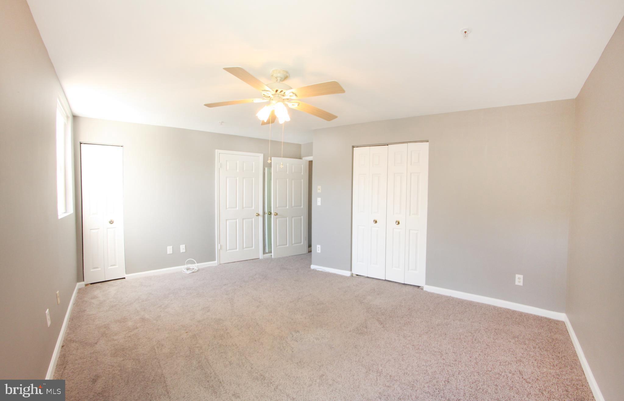 OAK LEAF VILLAS - Residential