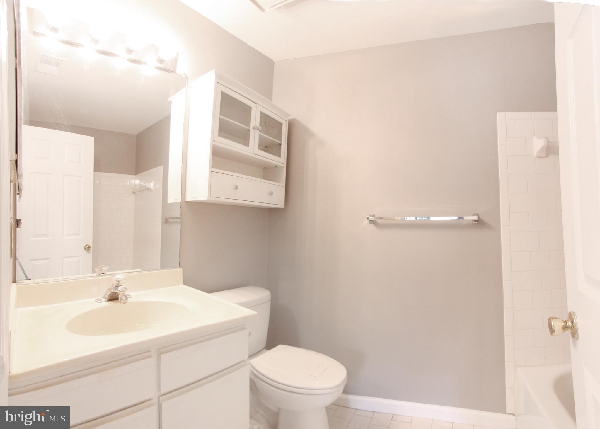 OAK LEAF VILLAS - Residential