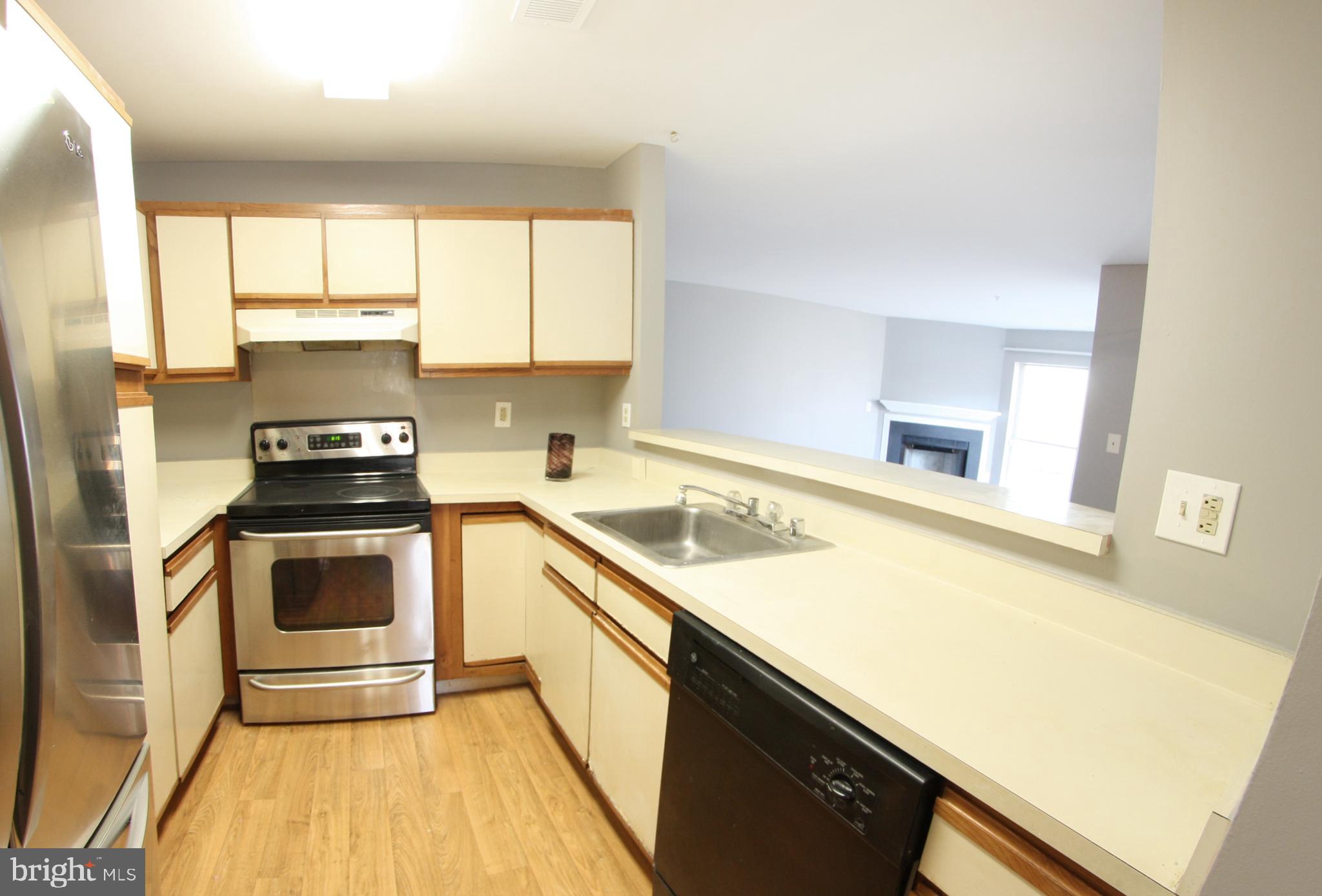 OAK LEAF VILLAS - Residential