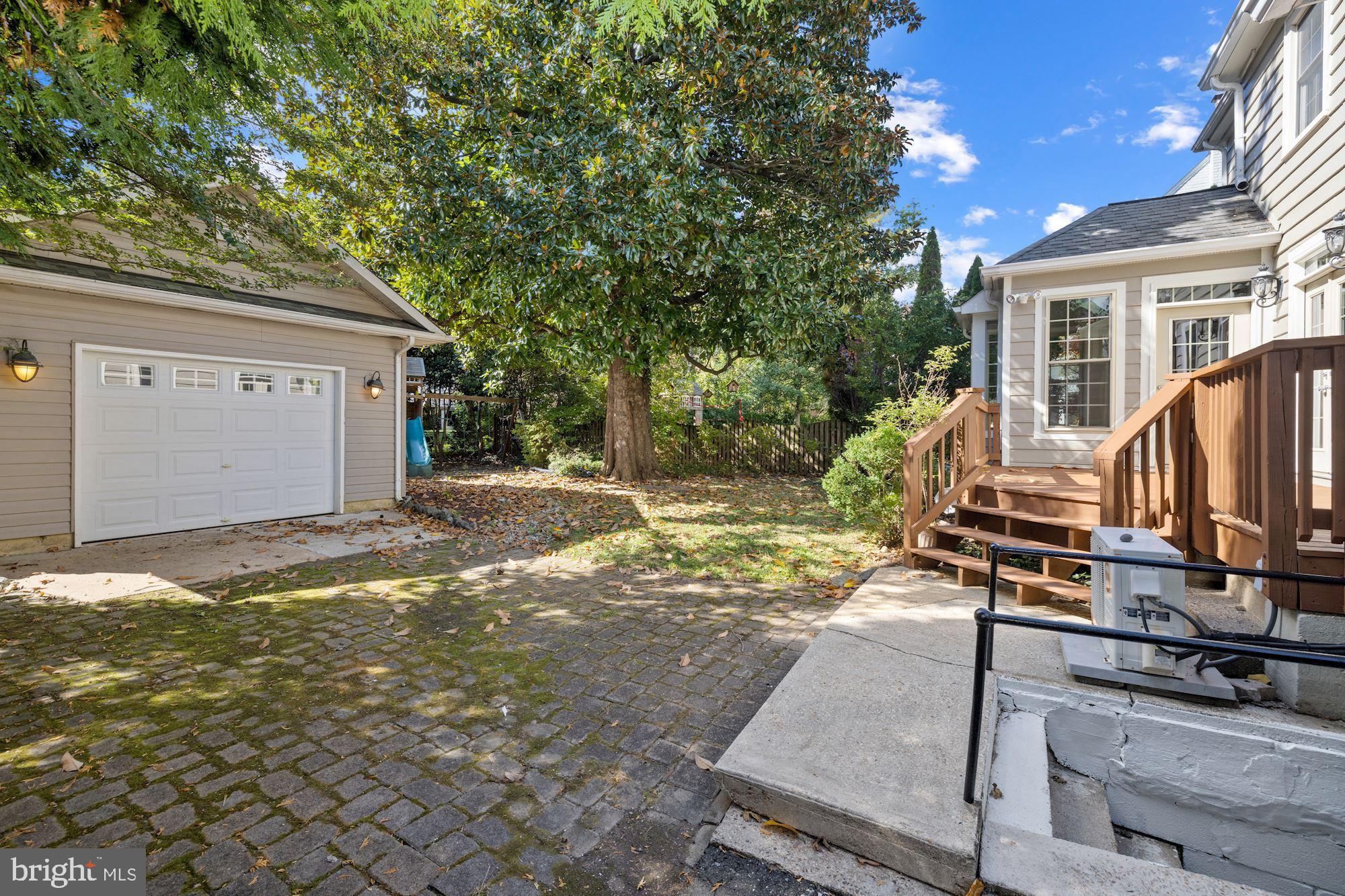 BATTERY PARK - Residential Lease