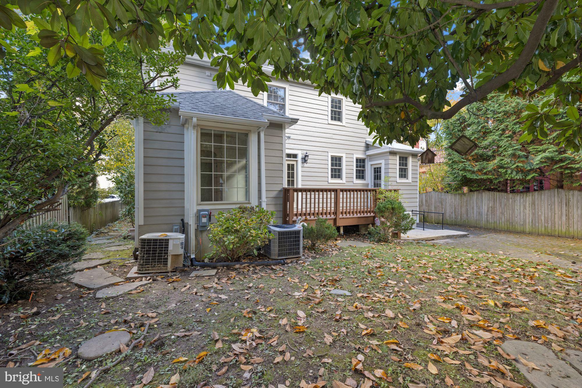 BATTERY PARK - Residential Lease