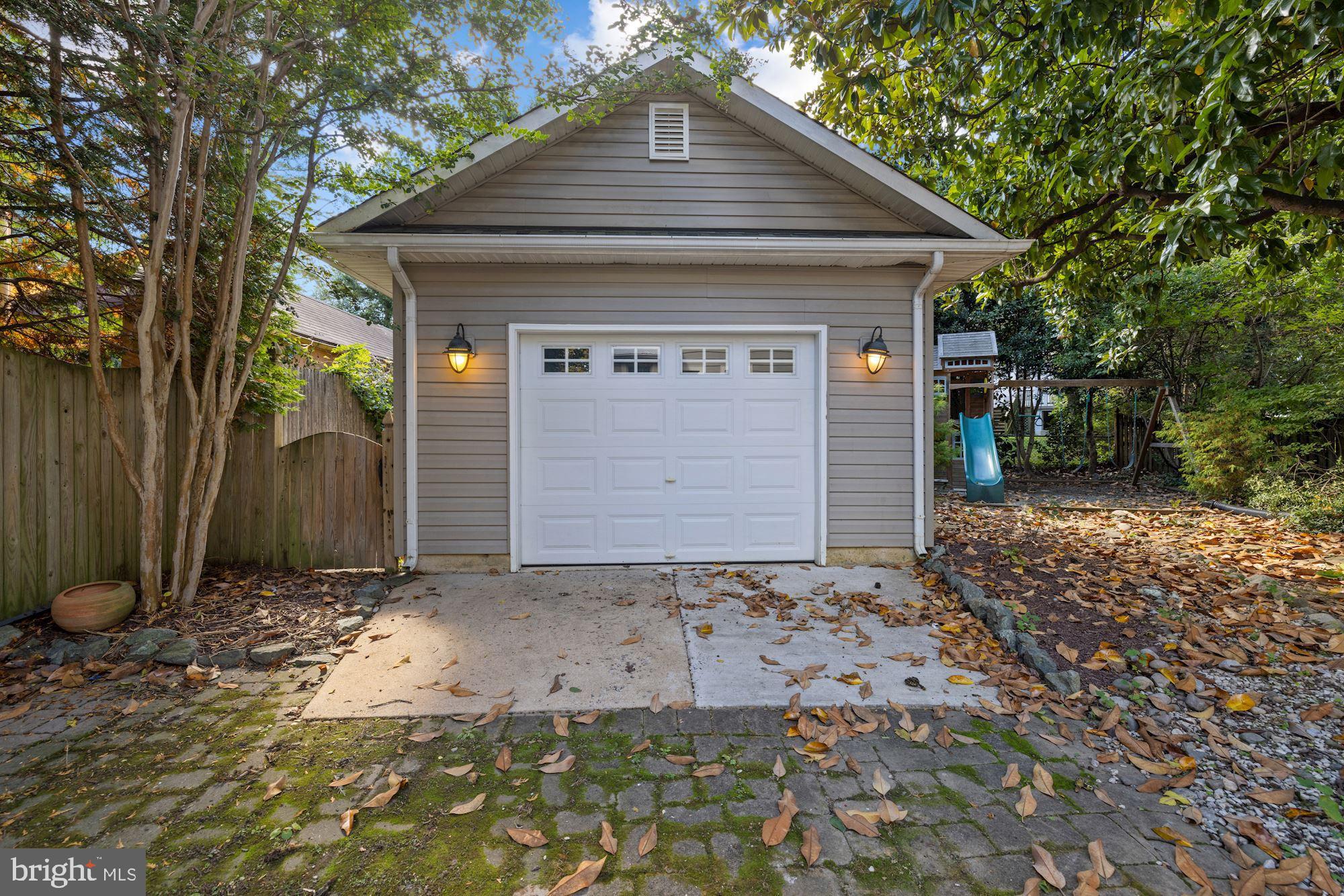 BATTERY PARK - Residential Lease