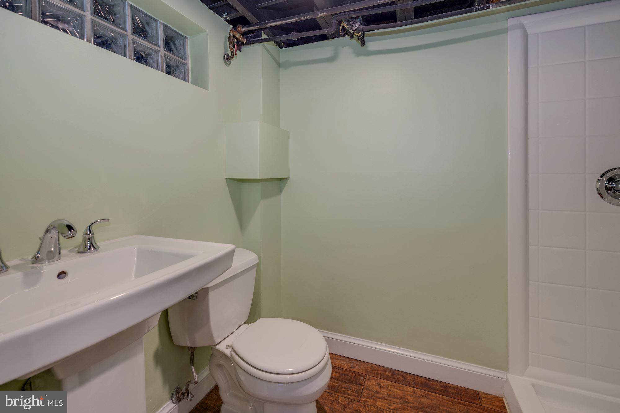 BATTERY PARK - Residential Lease