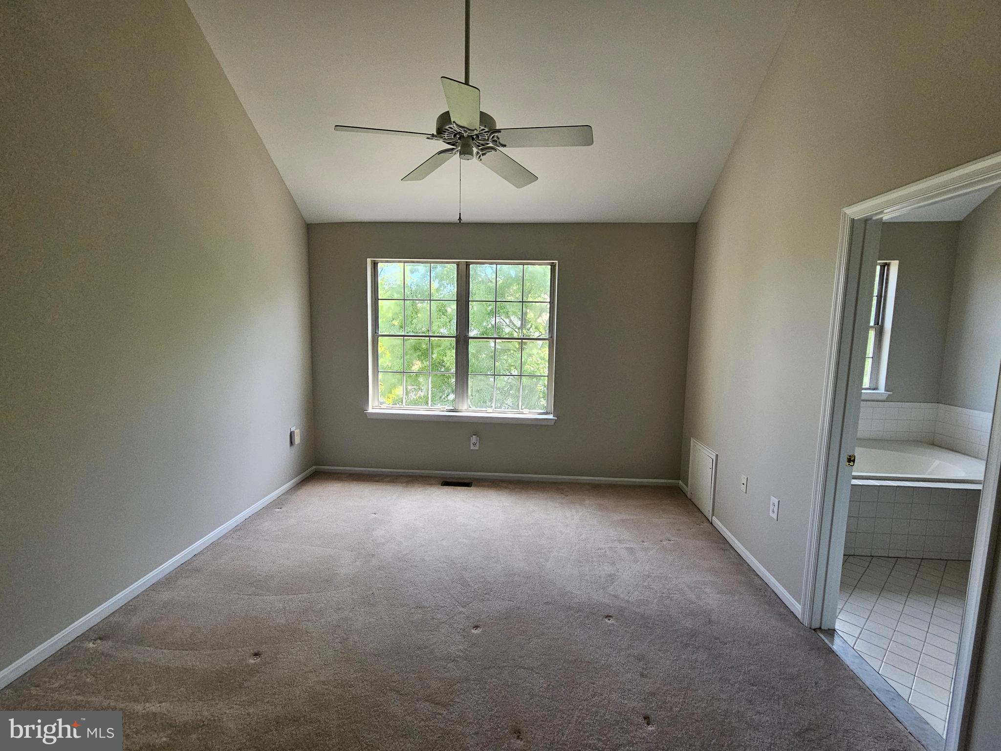 TUSCARORA KNOLLS - Residential