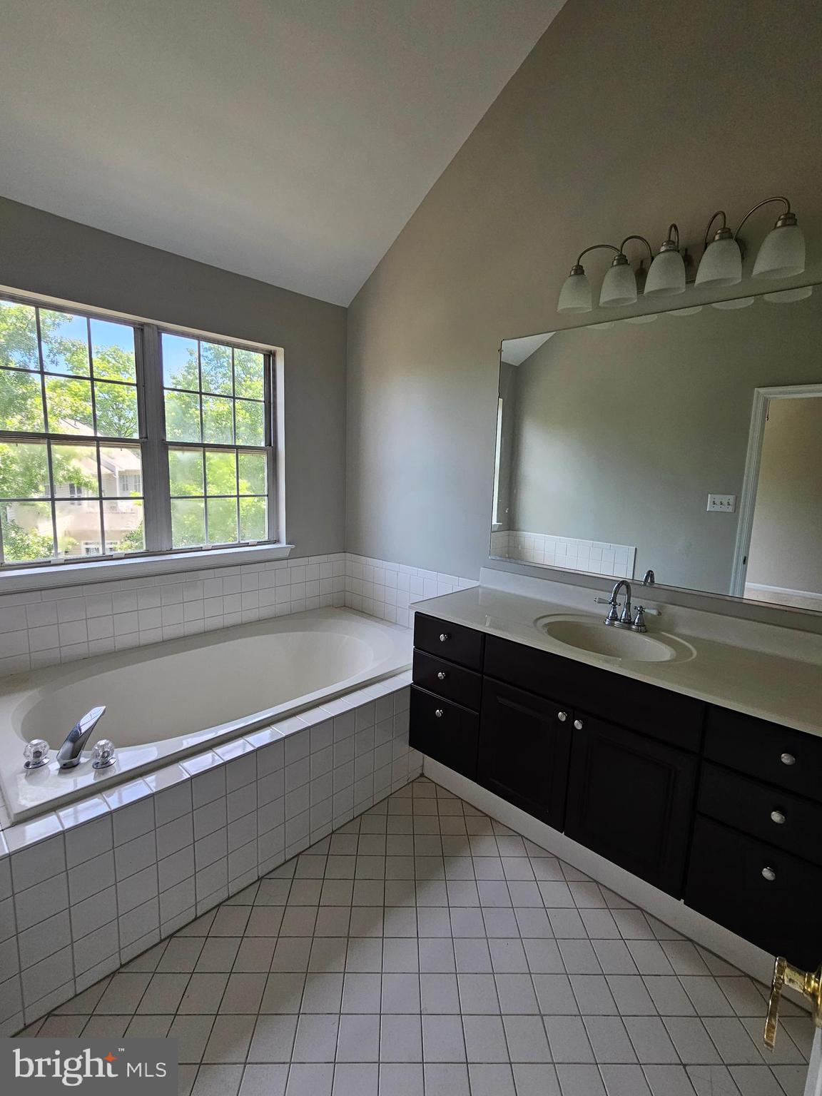 TUSCARORA KNOLLS - Residential