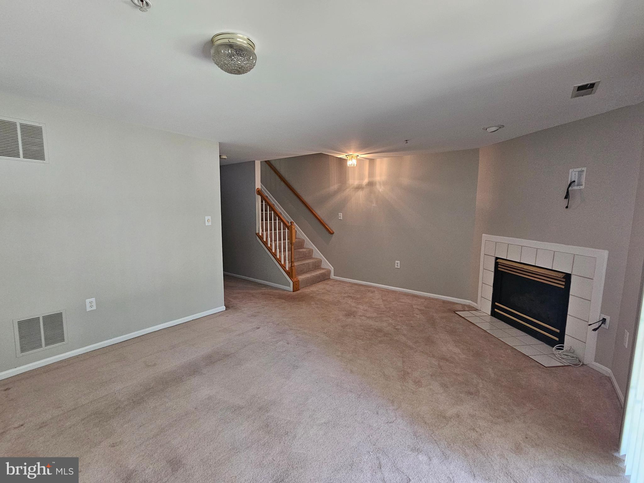 TUSCARORA KNOLLS - Residential