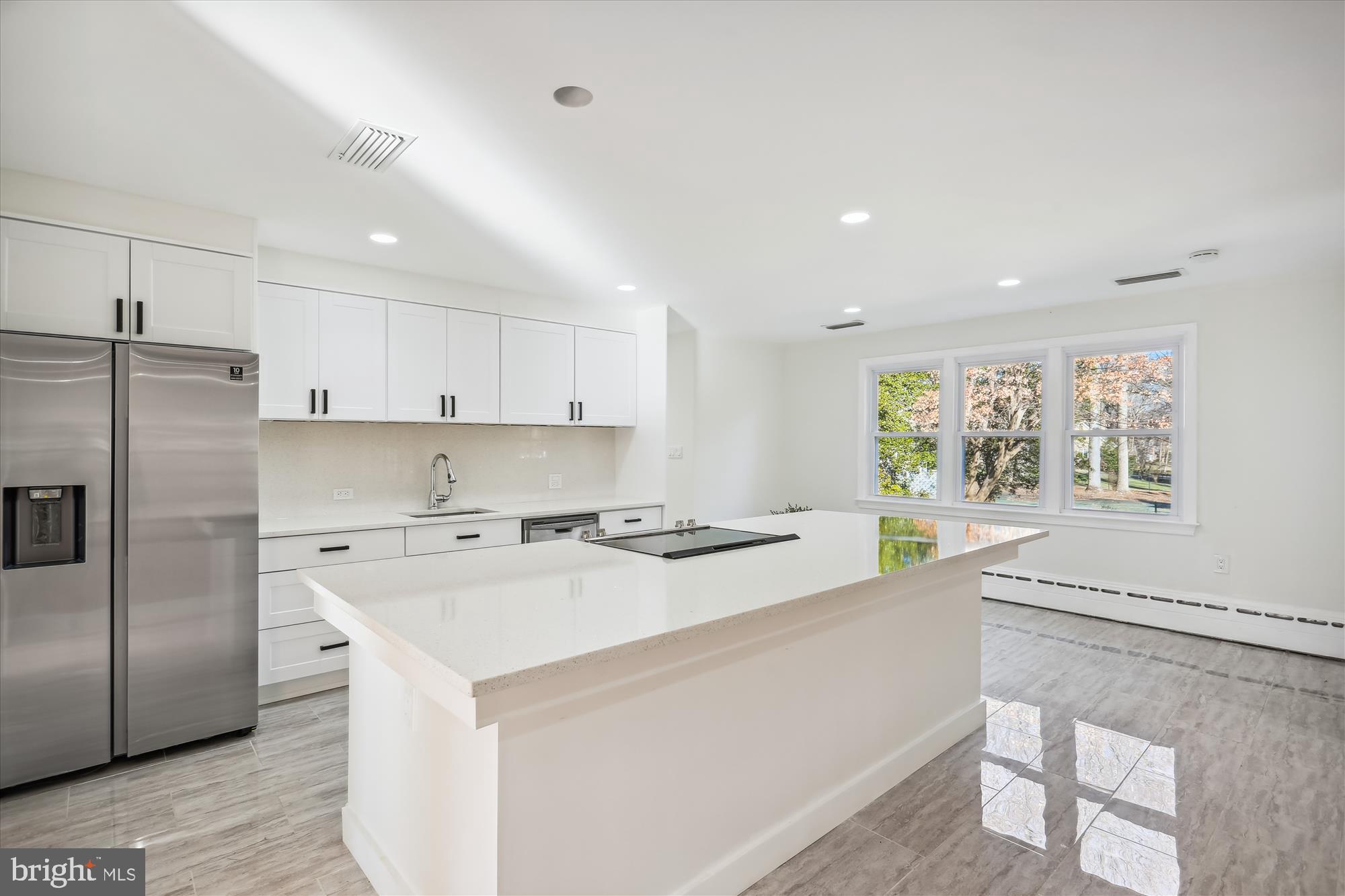 POTOMAC MANOR - Residential