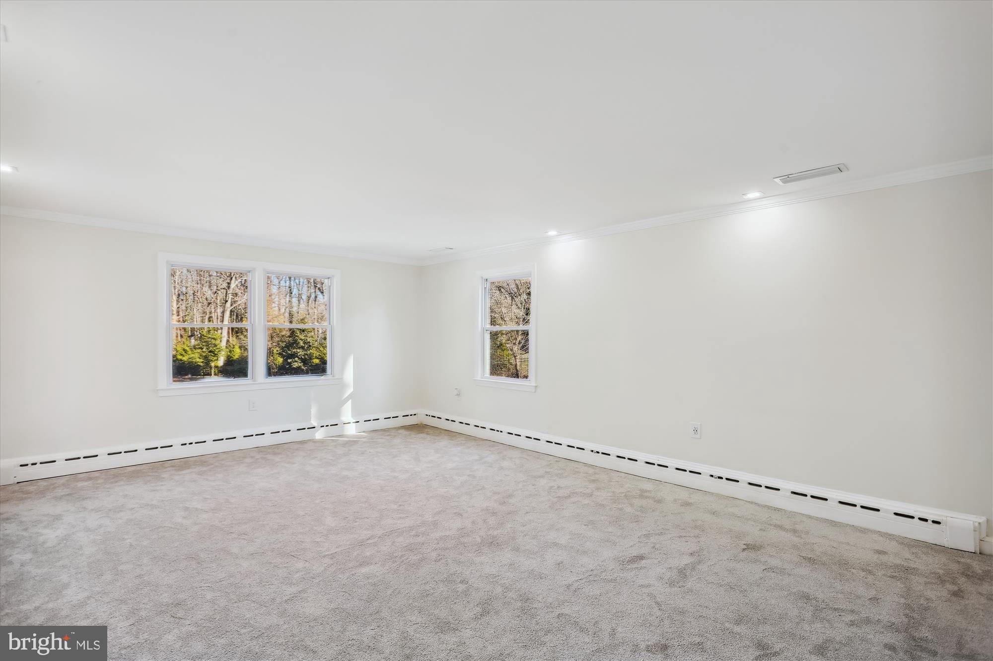 POTOMAC MANOR - Residential