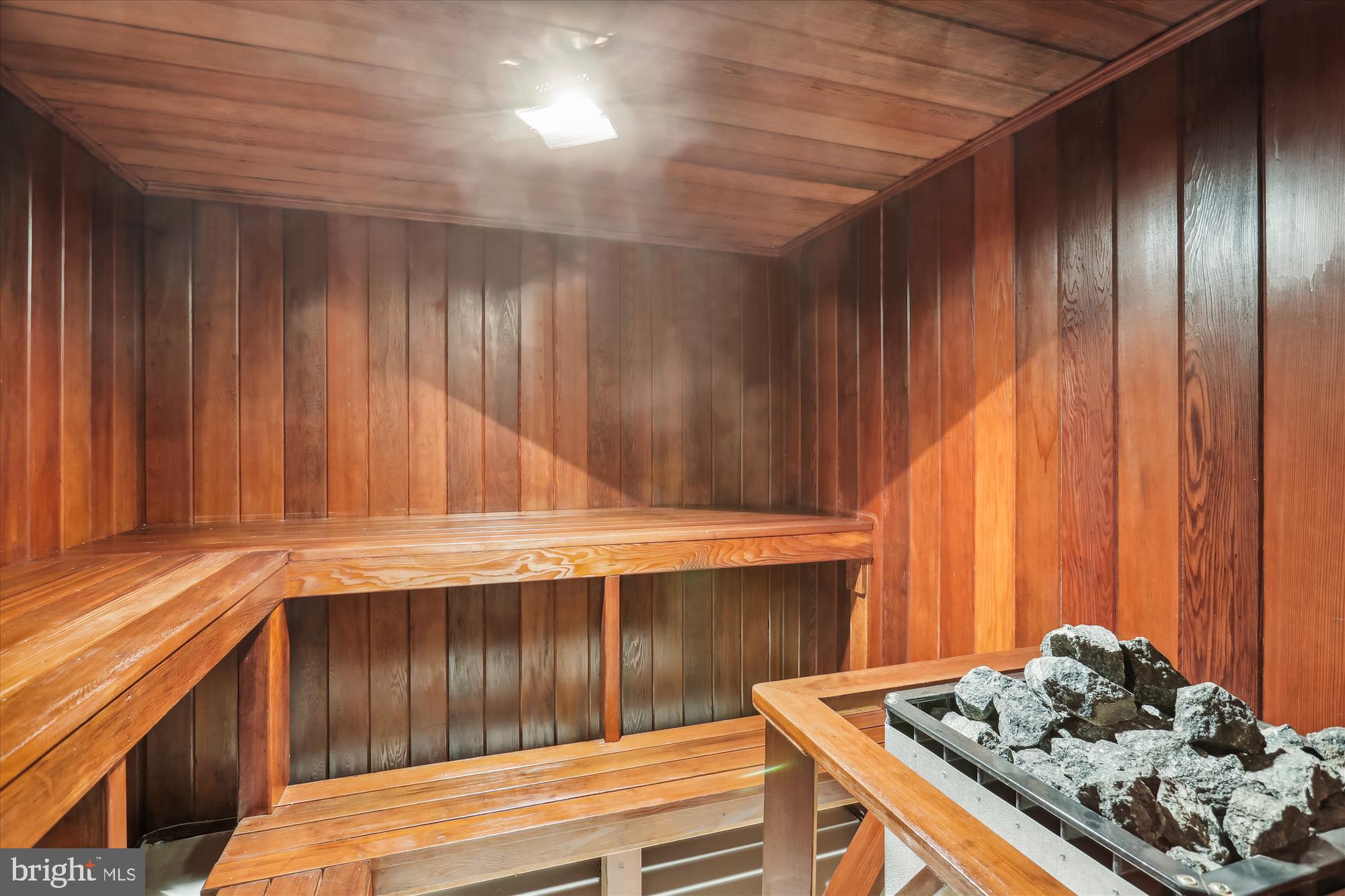 POTOMAC MANOR - Residential