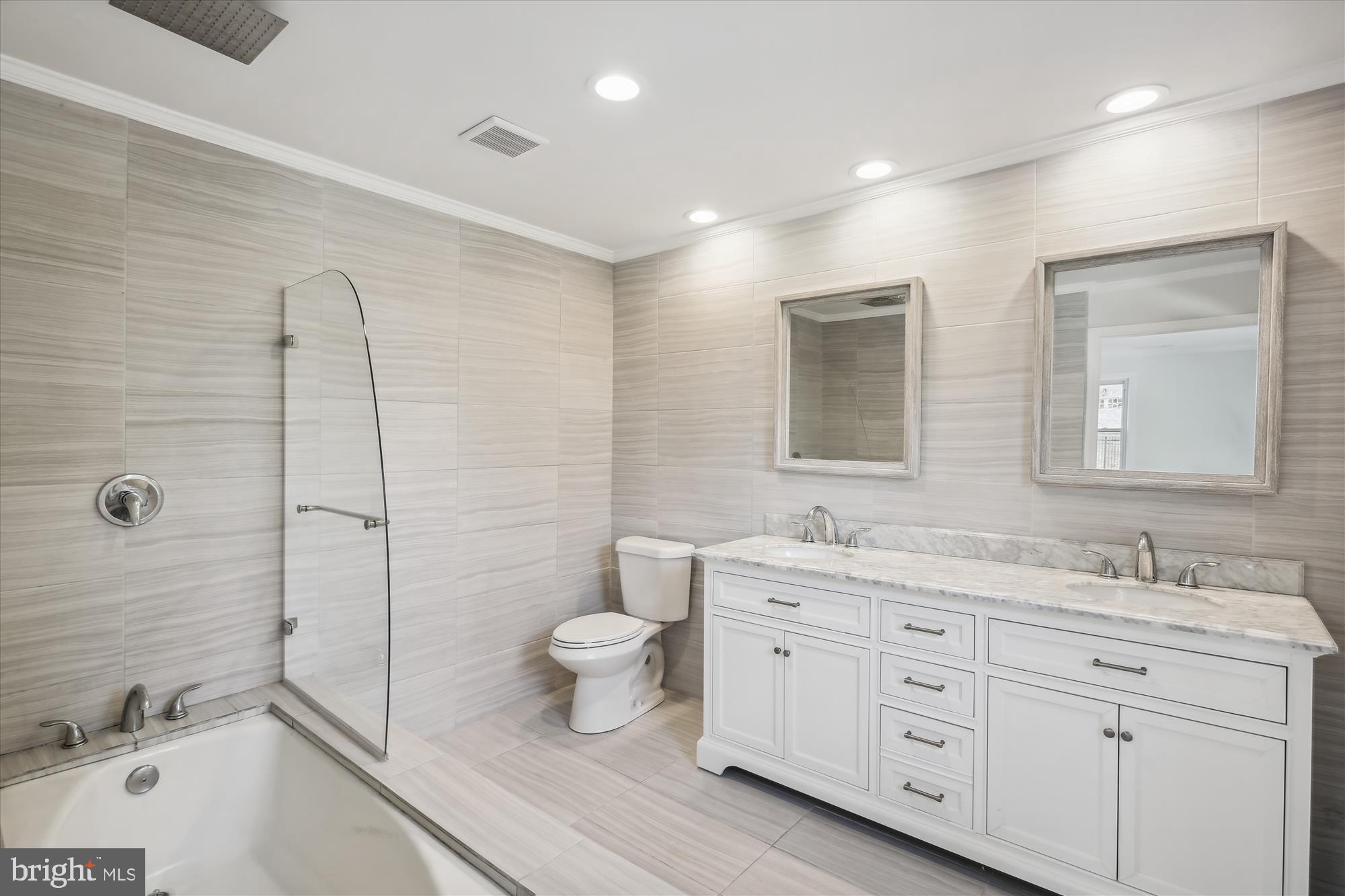 POTOMAC MANOR - Residential