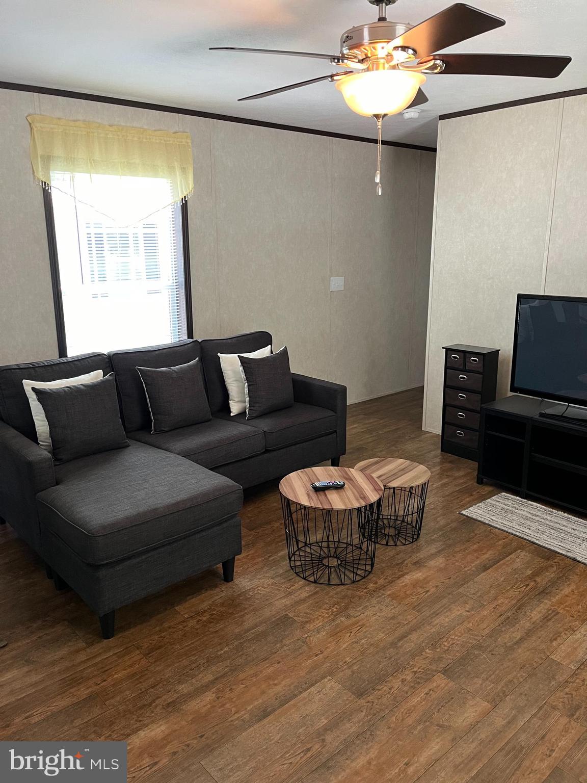 FAIRVIEW MANOR - Residential