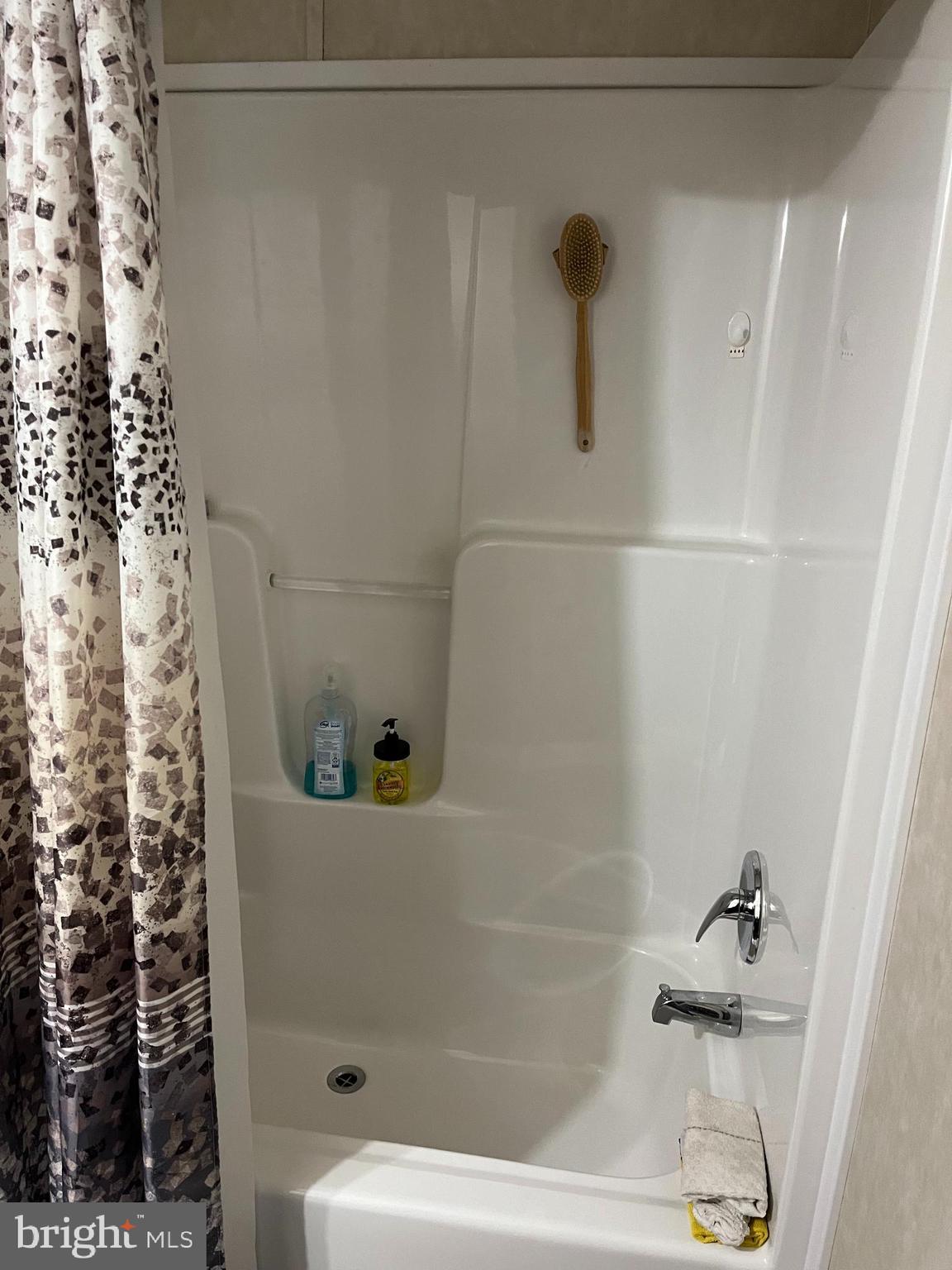 FAIRVIEW MANOR - Residential