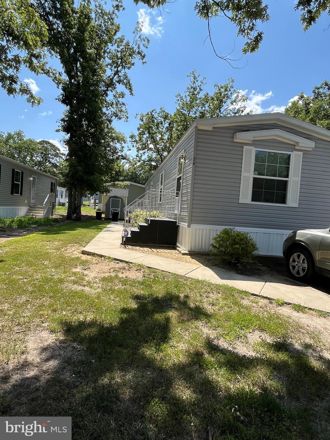 FAIRVIEW MANOR - Residential