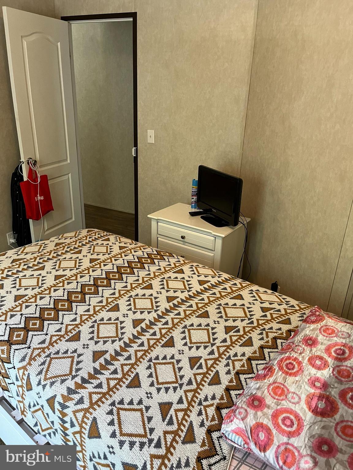 FAIRVIEW MANOR - Residential