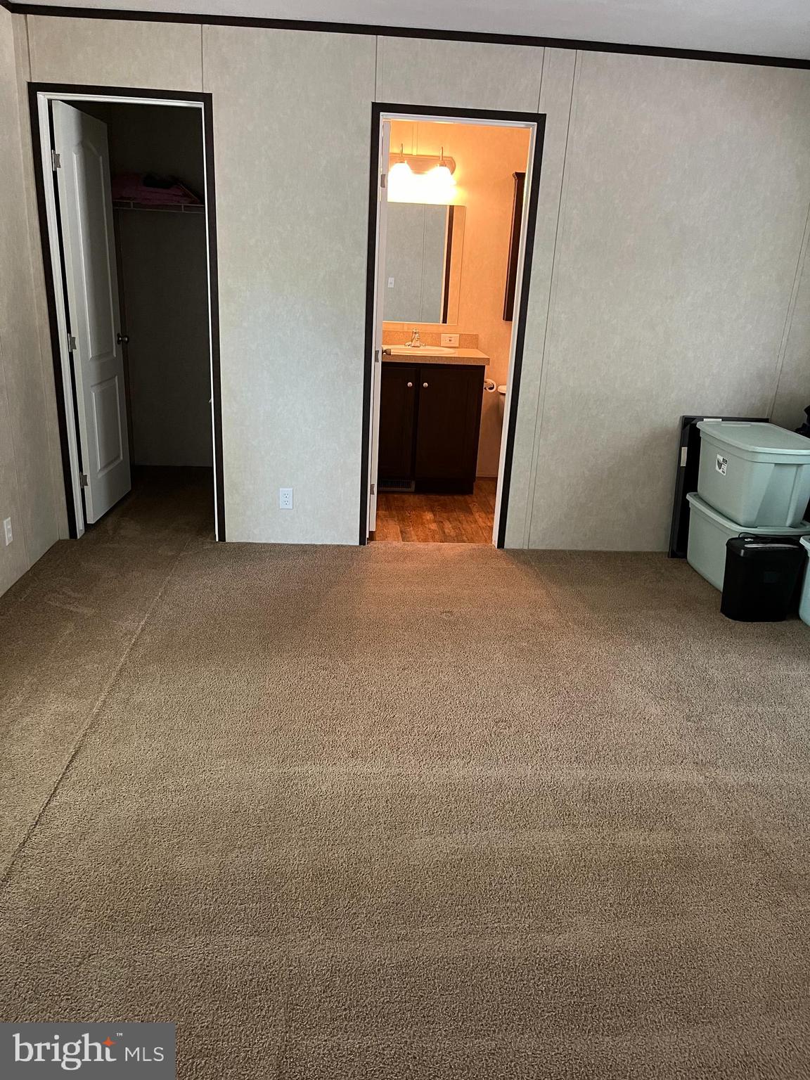 FAIRVIEW MANOR - Residential