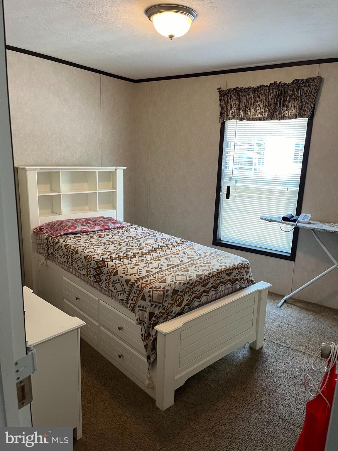 FAIRVIEW MANOR - Residential