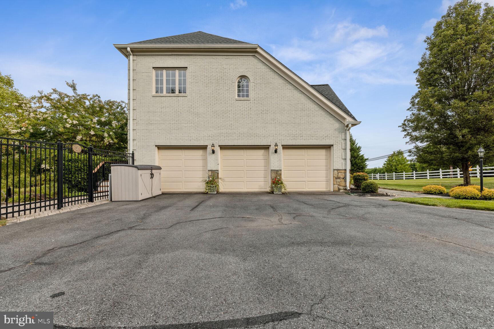 SENECA SPRINGS - Residential