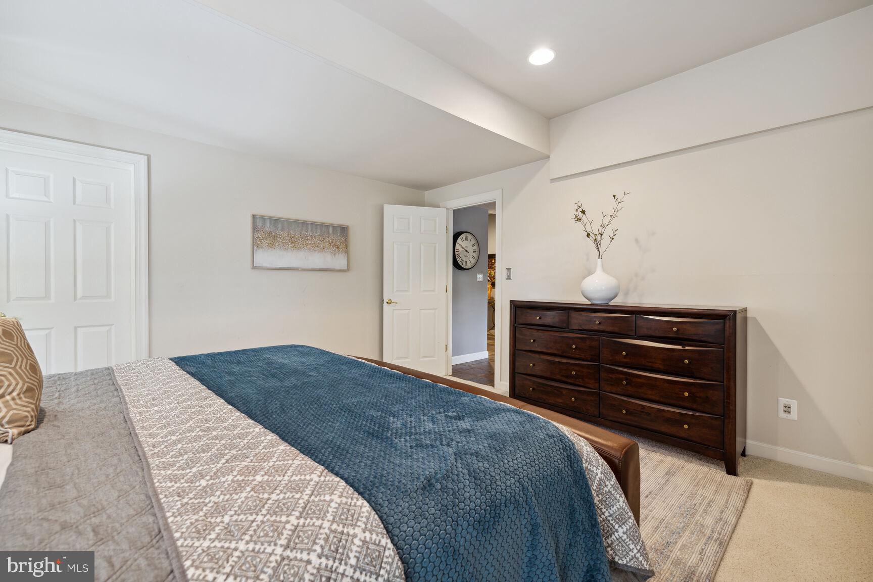 SENECA SPRINGS - Residential