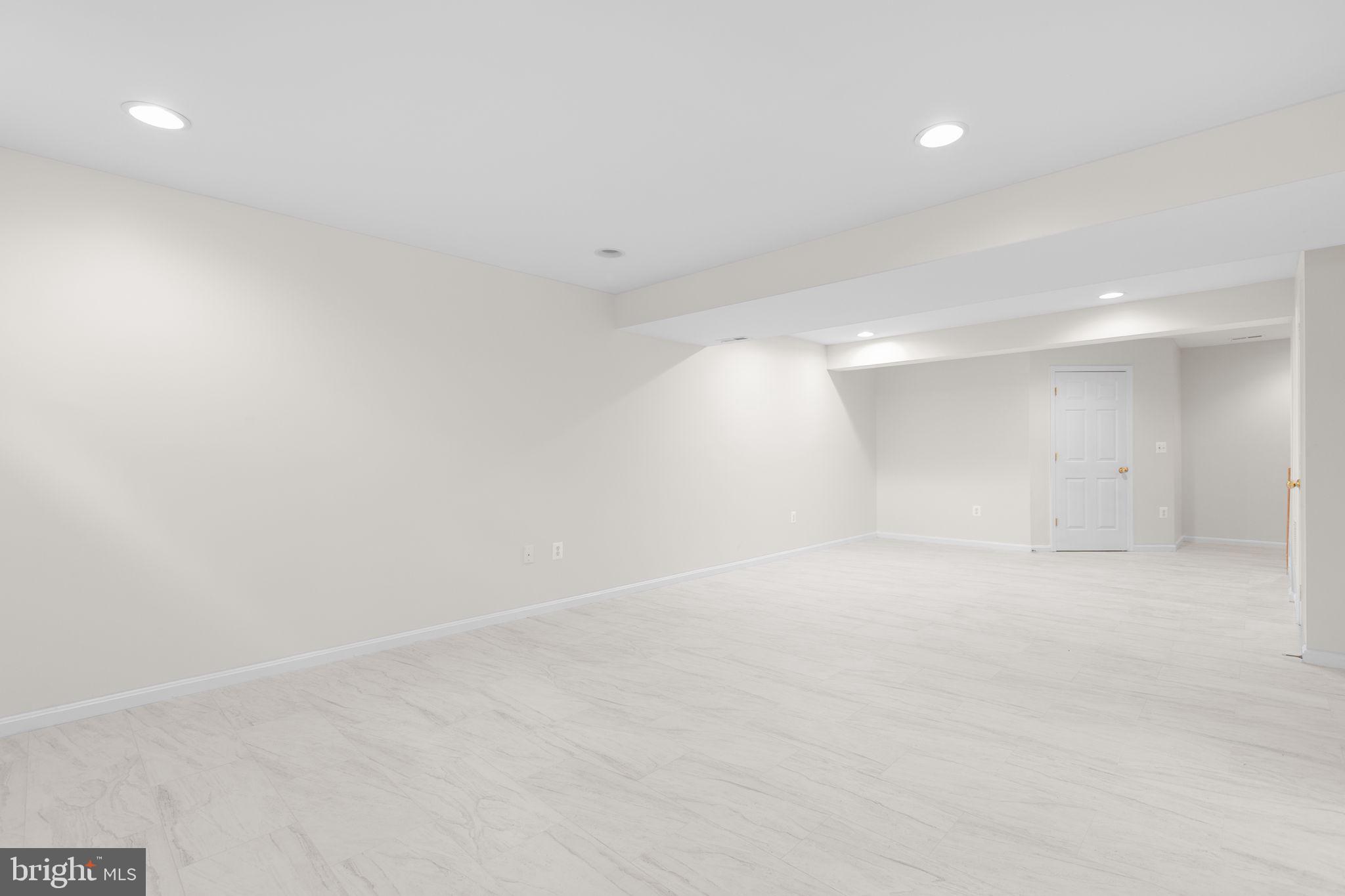 HAMPSTEAD LANDING - Residential Lease