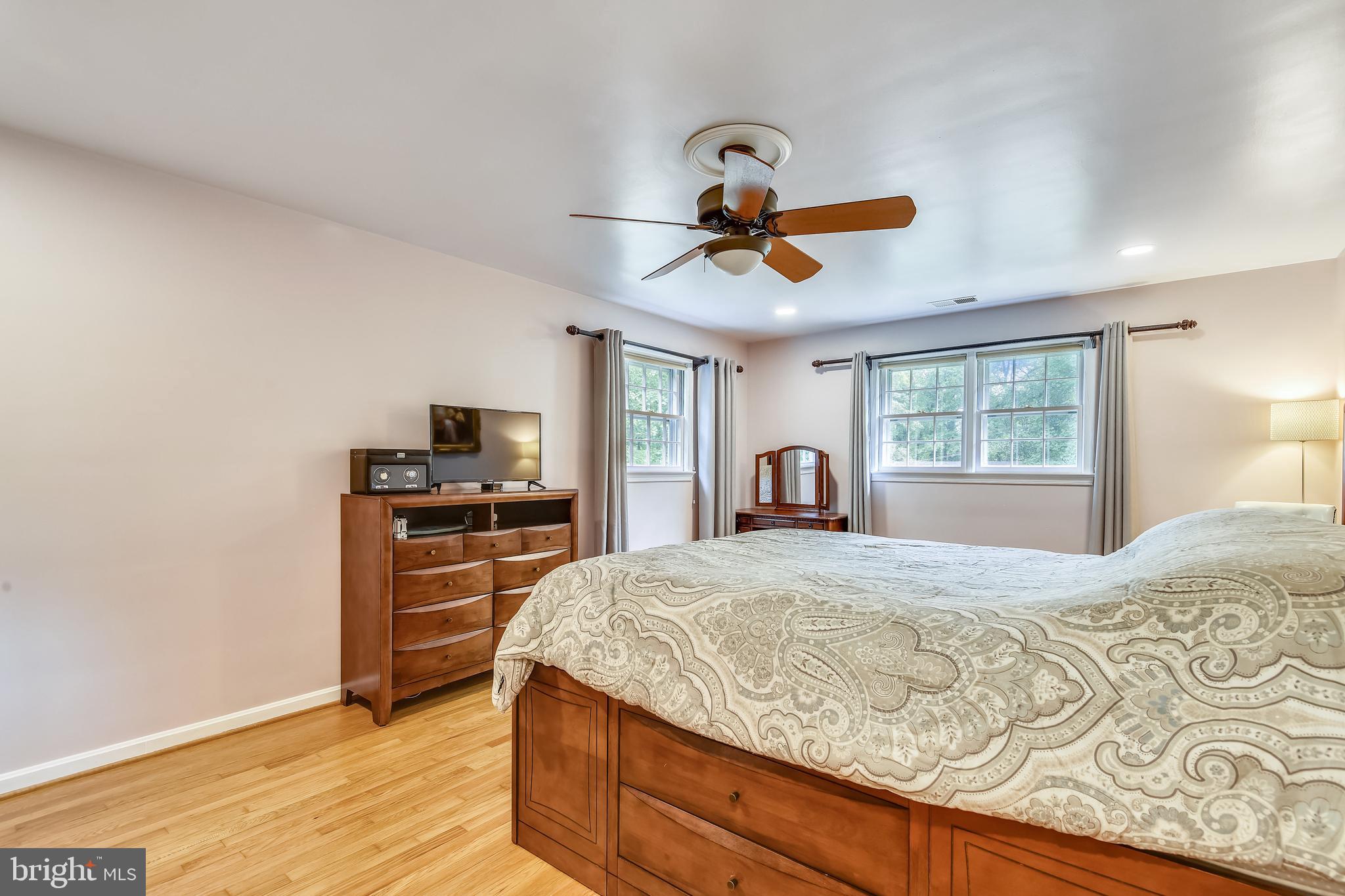 BARCROFT KNOLLS - Residential