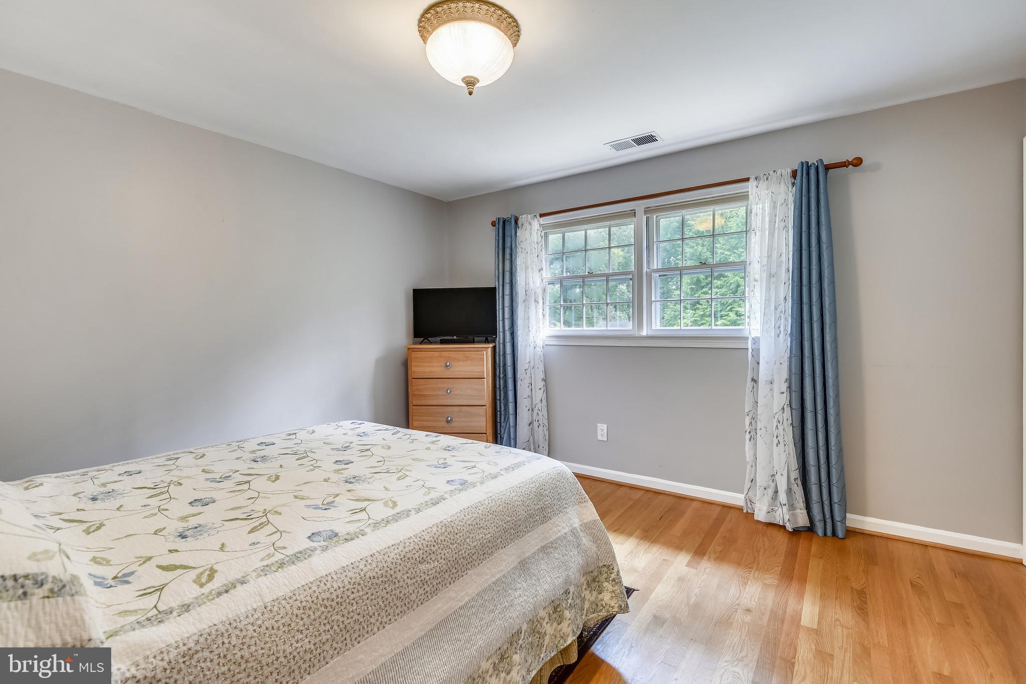 BARCROFT KNOLLS - Residential