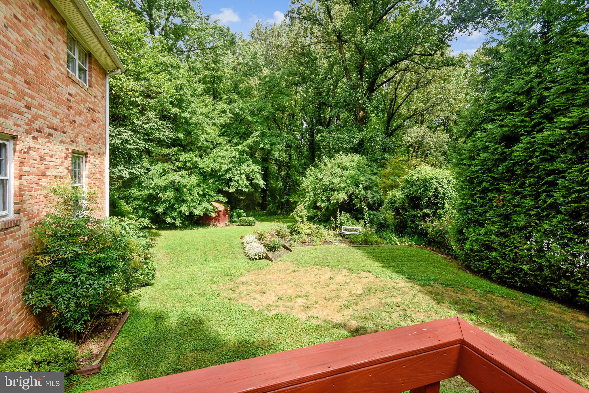 BARCROFT KNOLLS - Residential