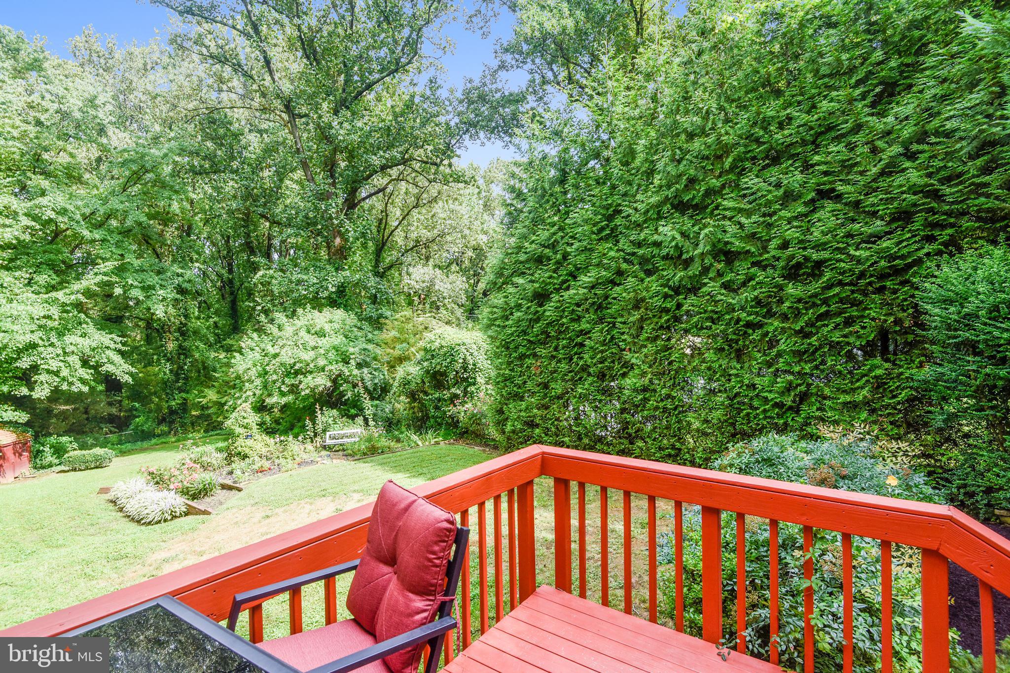 BARCROFT KNOLLS - Residential