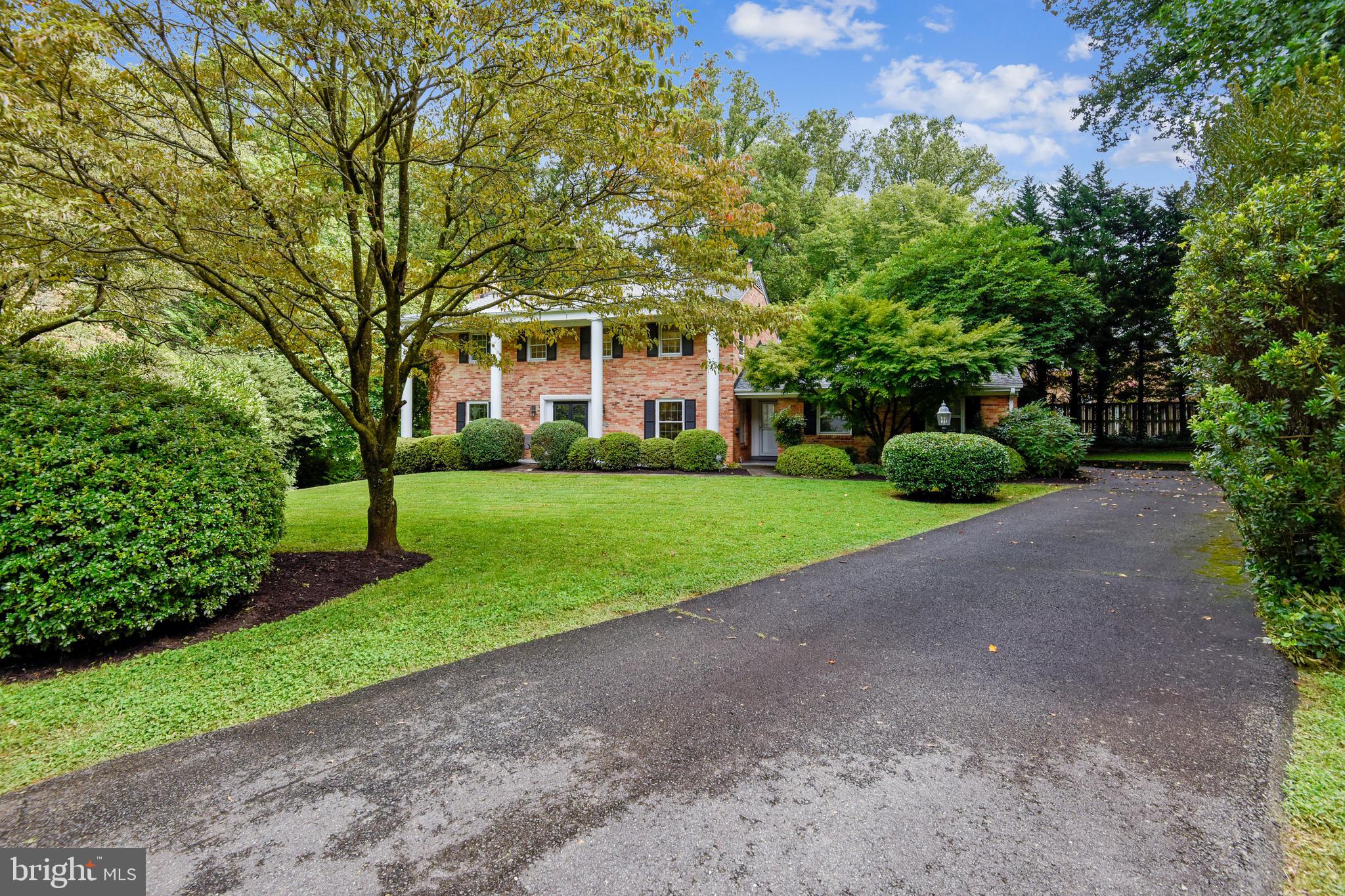 BARCROFT KNOLLS - Residential