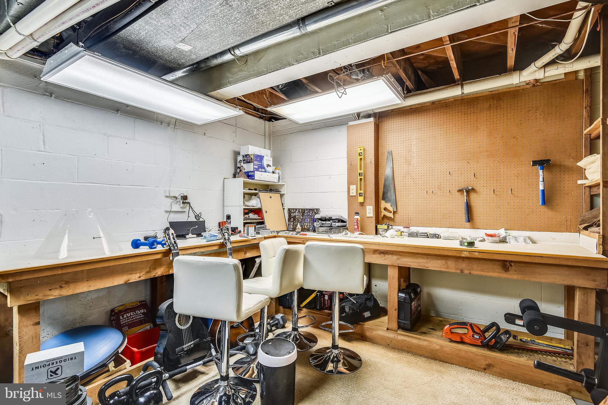 BARCROFT KNOLLS - Residential