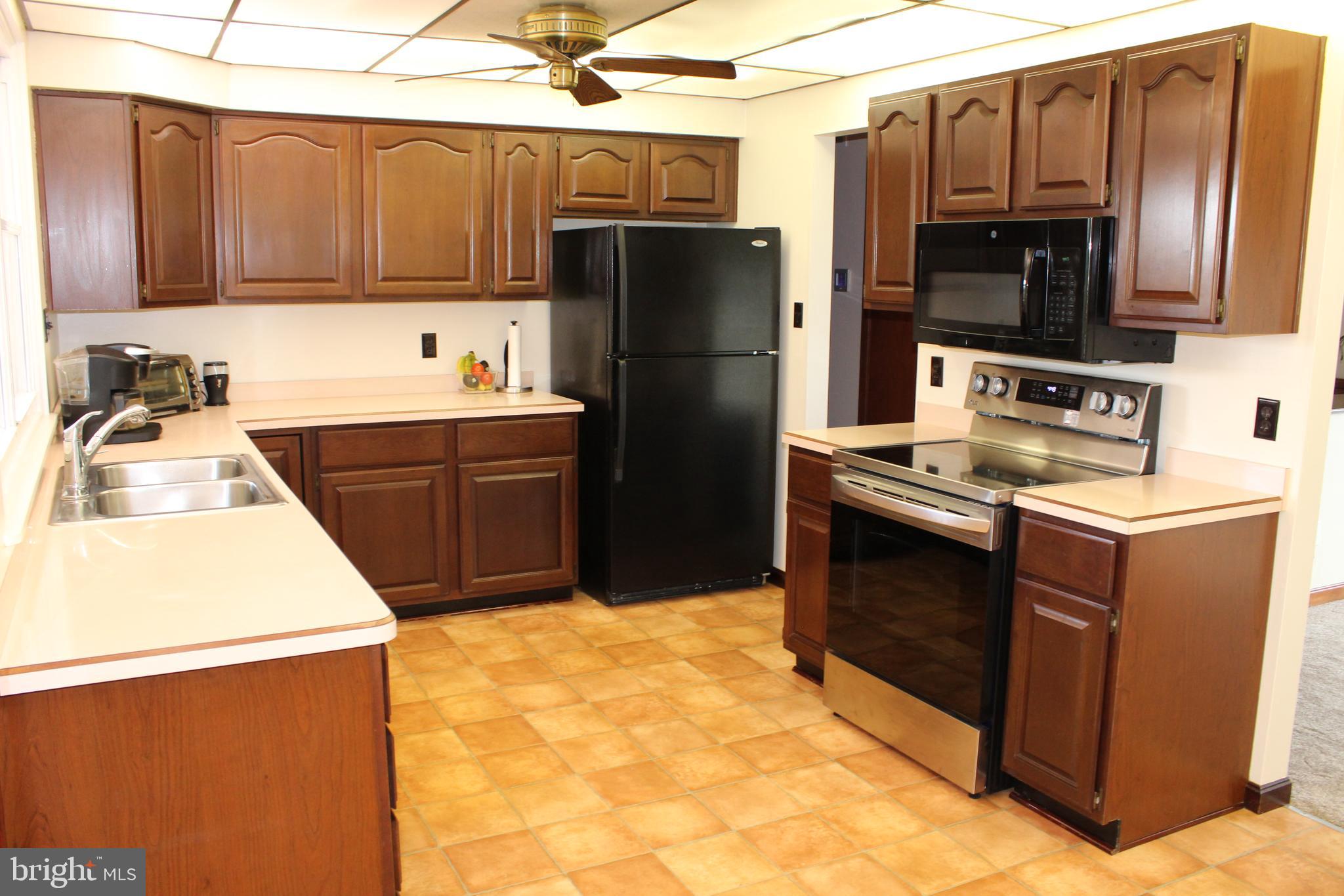 HICKORY RIDGE FARM - Residential