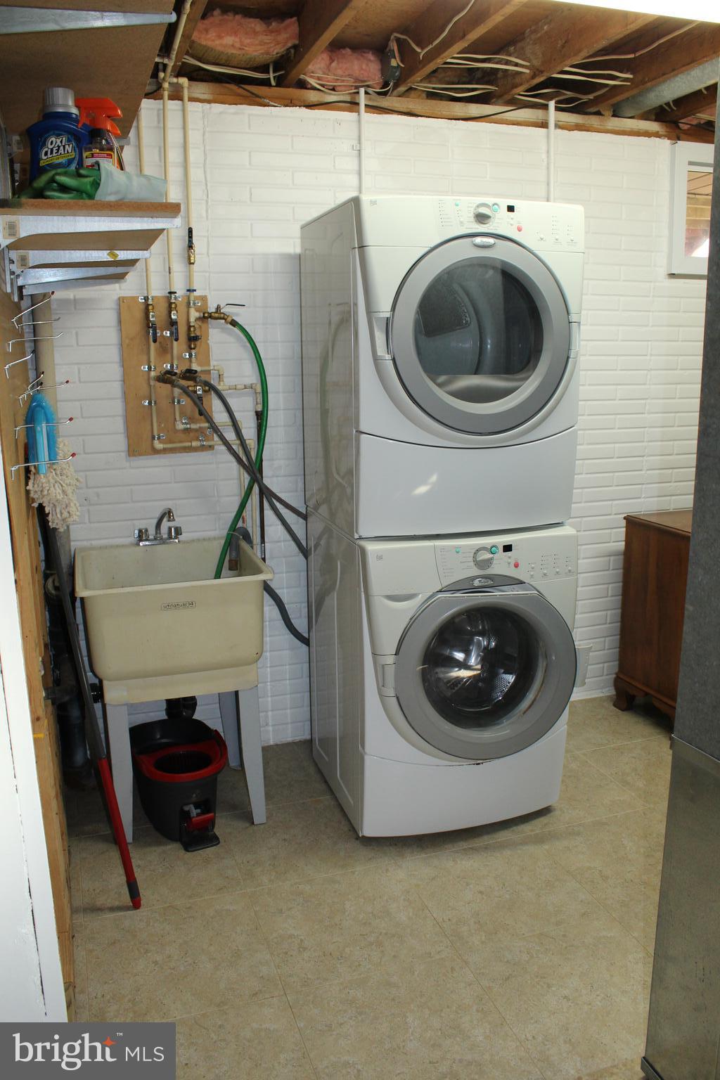 HICKORY RIDGE FARM - Residential