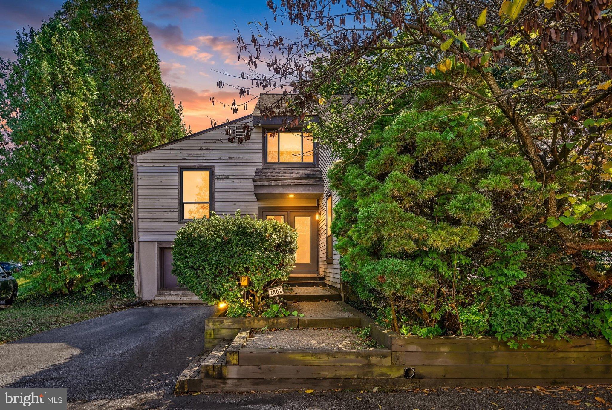 2802 WESTGATE DRIVE
